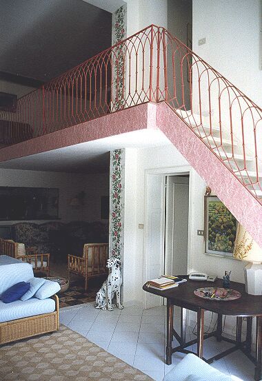 Living Room 005.jpg
